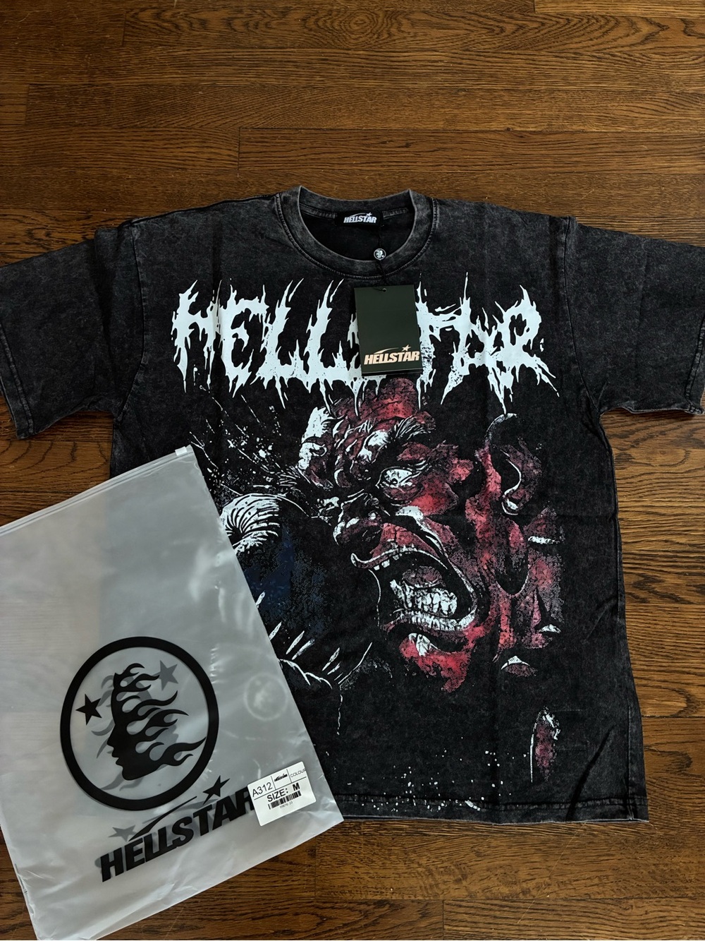 Hellstar Men’s Black Short-Sleeve Graphic Tee with Red Demon Artwork